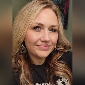 Meet your Posher, Kaci